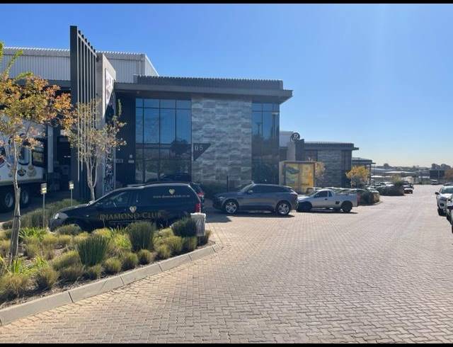 INDUSTRIAL PROPERTY TO RENT IN LOUWLARDIA